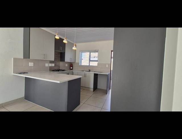 2 BEDROOM PROPERTY TO RENT IN DANA BAY